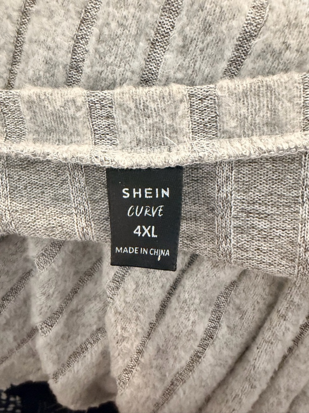 SHEIN Gray Ribbed Wide-Leg Pants & Button-Accent Knit Top Set Size 4XL = 2X/20 - Picture 6 of 13
